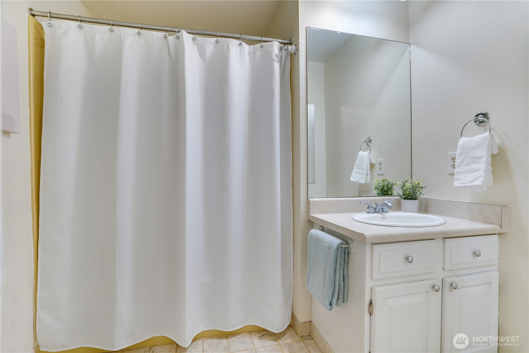 3910 82nd Avenue Ct W University Place WA 98466