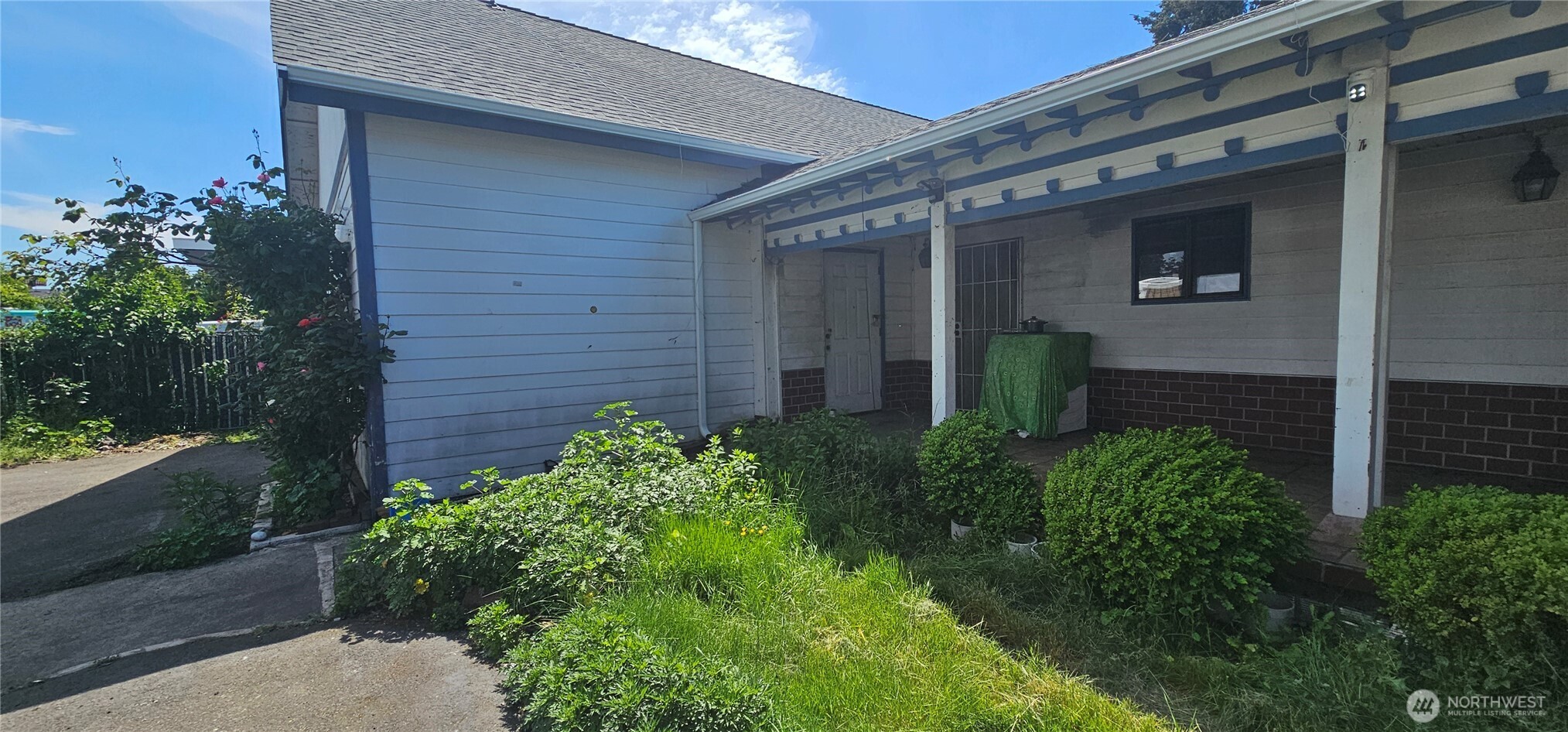 9722 South Tacoma Way Lakewood WA 98499