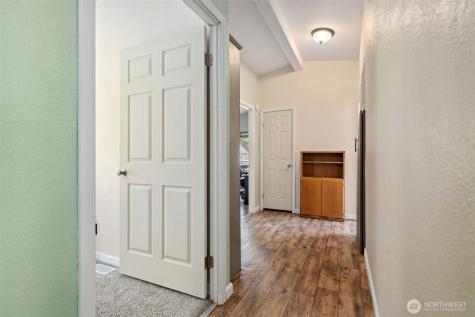 5037 SE Horstman Road Port Orchard WA 98366