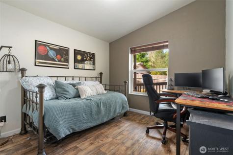 5037 SE Horstman Road Port Orchard WA 98366