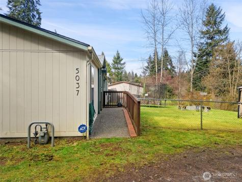 5037 SE Horstman Road Port Orchard WA 98366