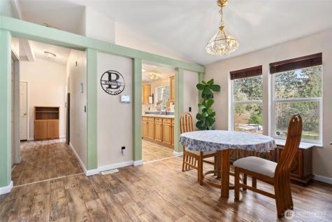 5037 SE Horstman Road Port Orchard WA 98366