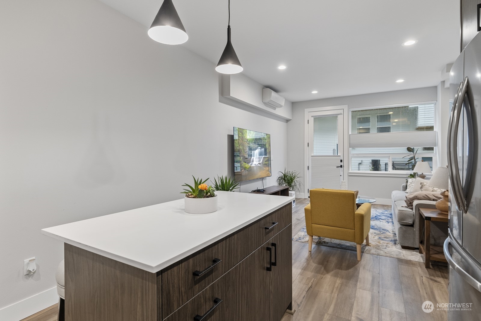 1620 S Lane Seattle WA 98144