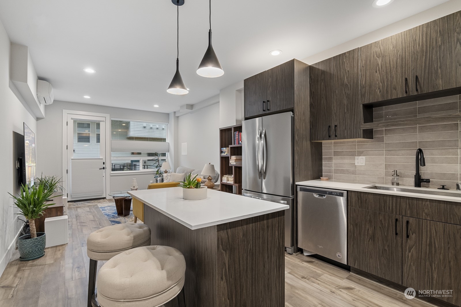 1620 S Lane Seattle WA 98144