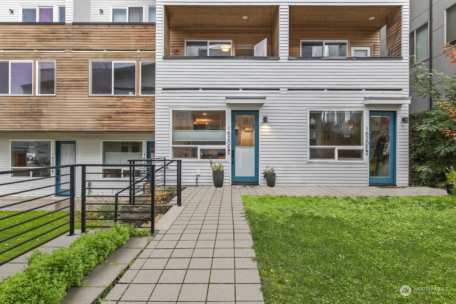 1620 S Lane Seattle WA 98144