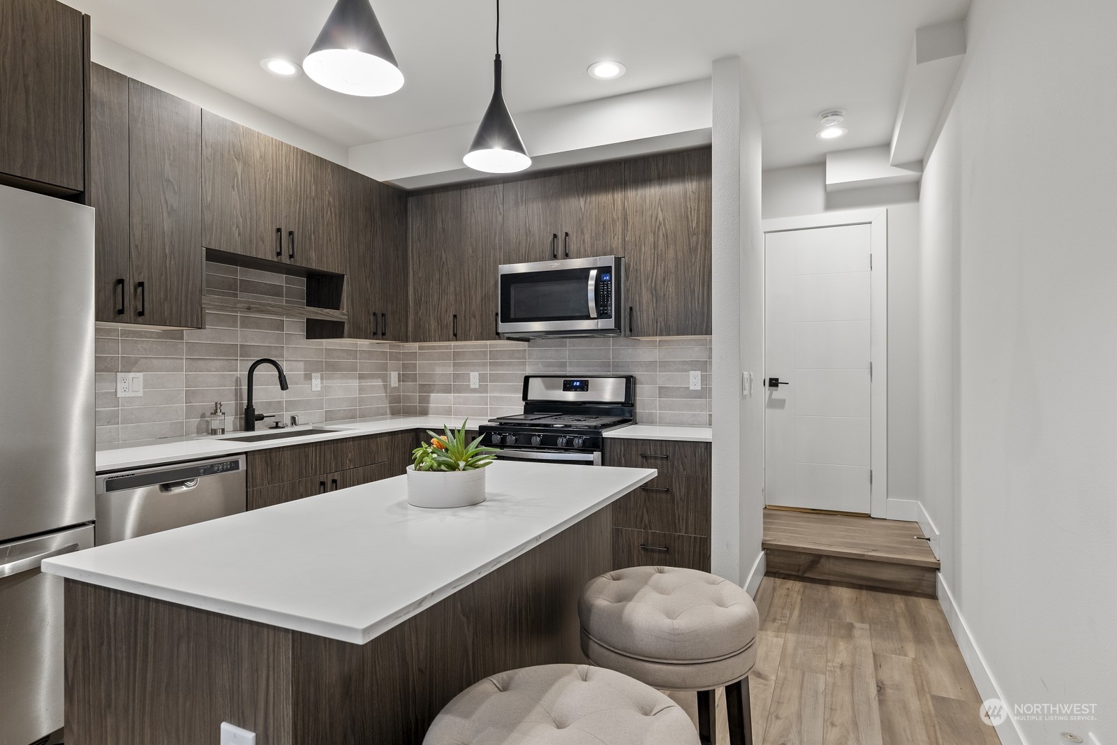 1620 S Lane Seattle WA 98144
