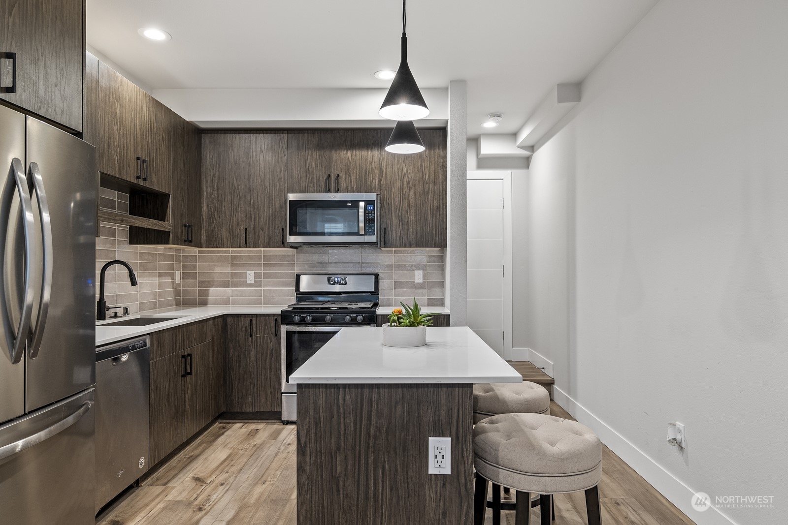 1620 S Lane Seattle WA 98144