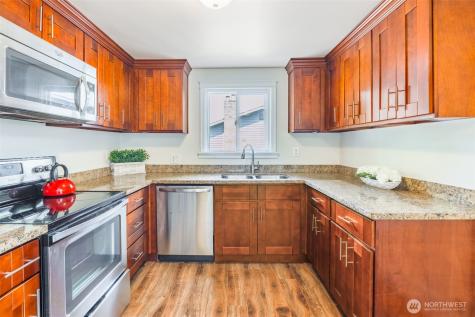 812 Reiten Road Kent WA 98030