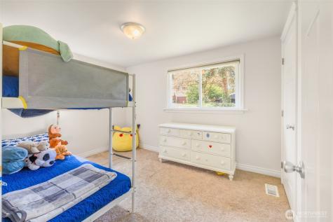 812 Reiten Road Kent WA 98030