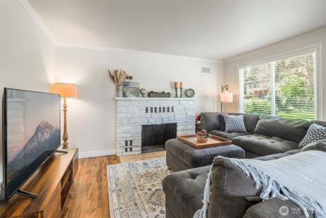 812 Reiten Road Kent WA 98030