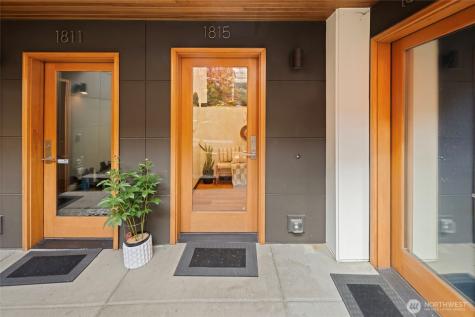 1815 24th Avenue Seattle WA 98122