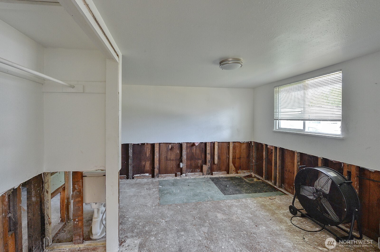 325 N Hawthorne Street Burlington WA 98233