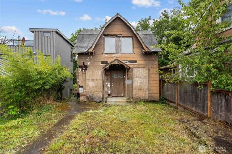 4563 33rd Avenue S Seattle WA 98118