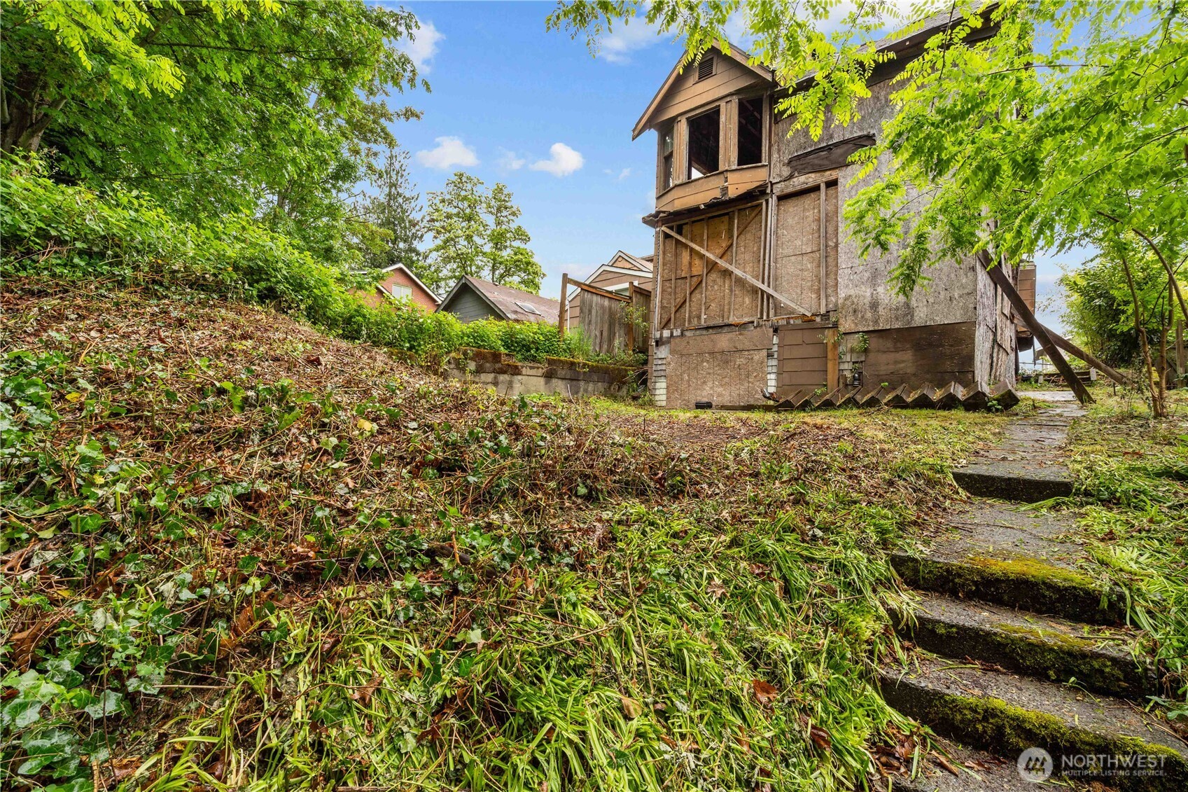 4563 33rd Avenue S Seattle WA 98118