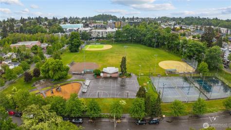 4563 33rd Avenue S Seattle WA 98118