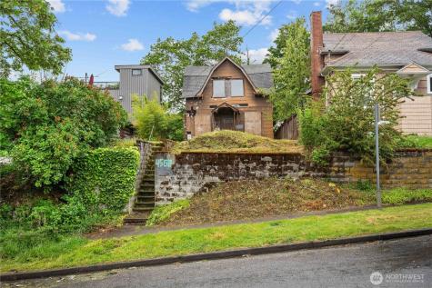 4563 33rd Avenue S Seattle WA 98118