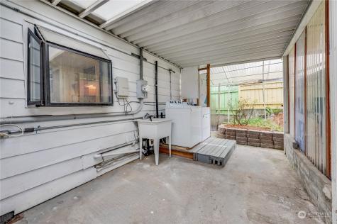 8109 18th Avenue Sw Seattle WA 98106