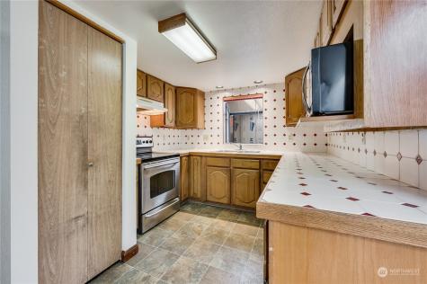 8109 18th Avenue Sw Seattle WA 98106