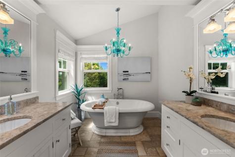 543 Hyak Drive Fox Island WA 98333