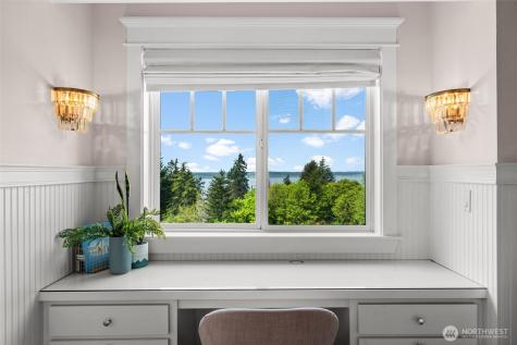 543 Hyak Drive Fox Island WA 98333