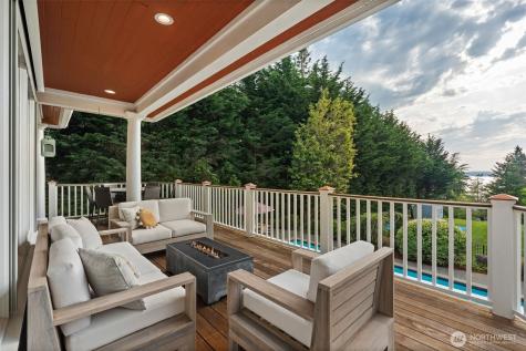 543 Hyak Drive Fox Island WA 98333