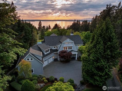 543 Hyak Drive Fox Island WA 98333