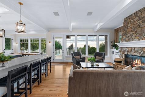 543 Hyak Drive Fox Island WA 98333
