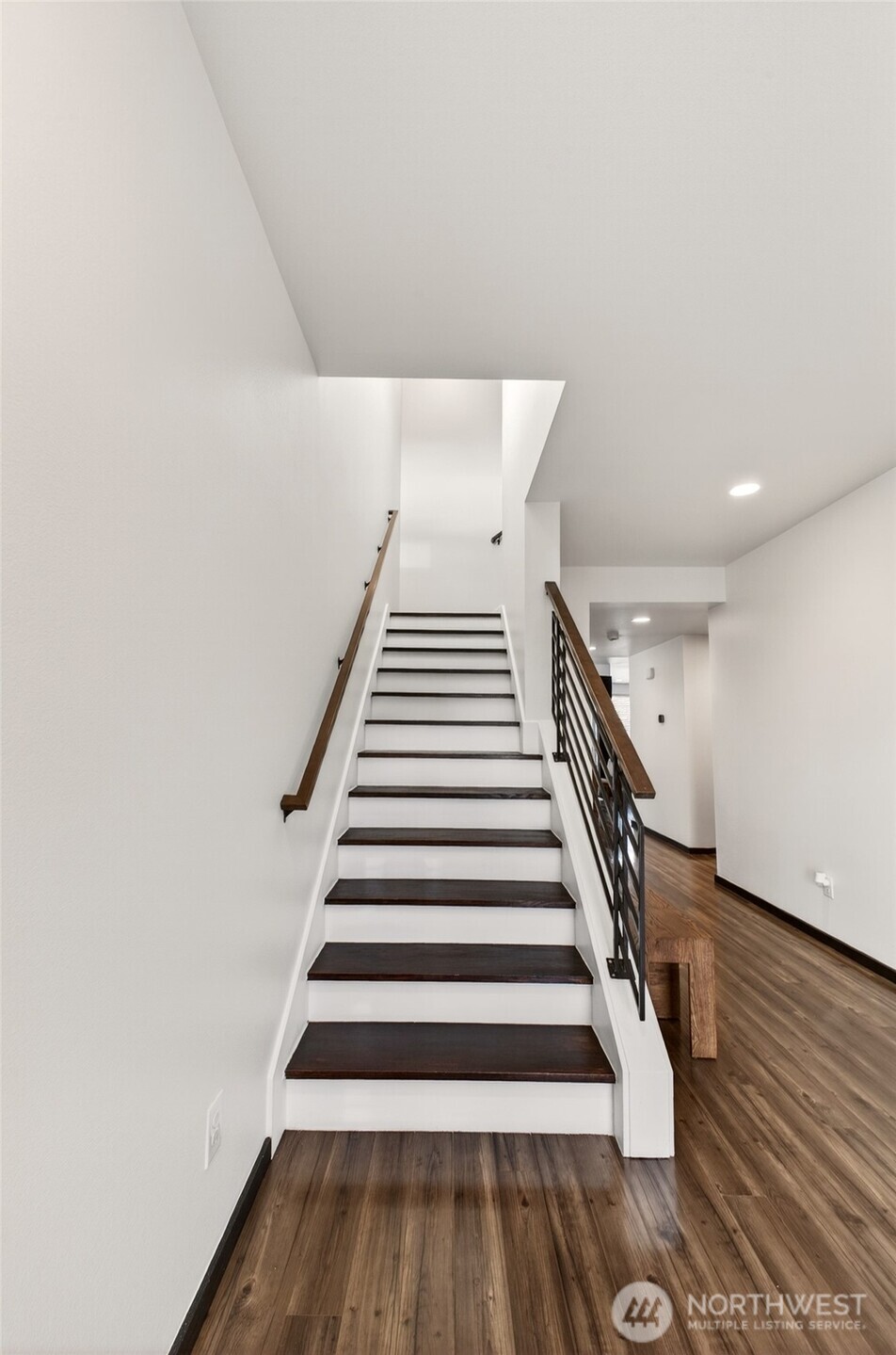5530 Douglas Avenue SE Auburn WA 98093