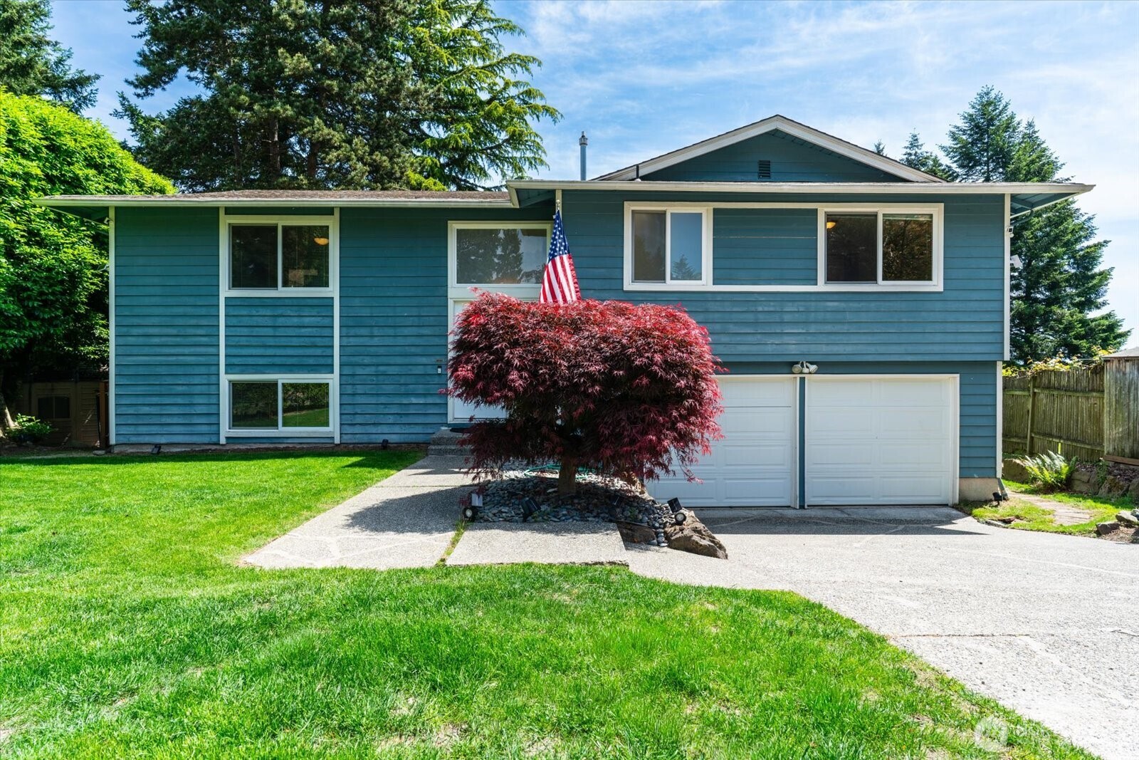 9236 NE 136 Place Kirkland WA 98034