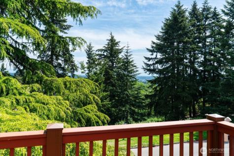 9236 NE 136 Place Kirkland WA 98034