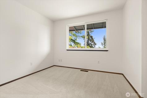 9236 NE 136 Place Kirkland WA 98034