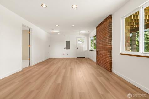 9236 NE 136 Place Kirkland WA 98034