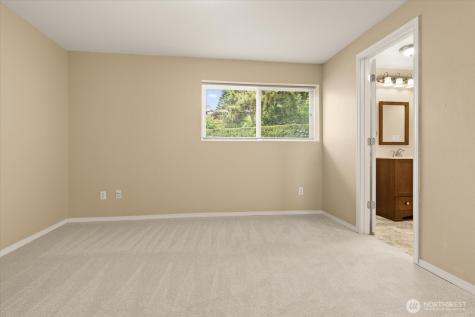 9236 NE 136 Place Kirkland WA 98034