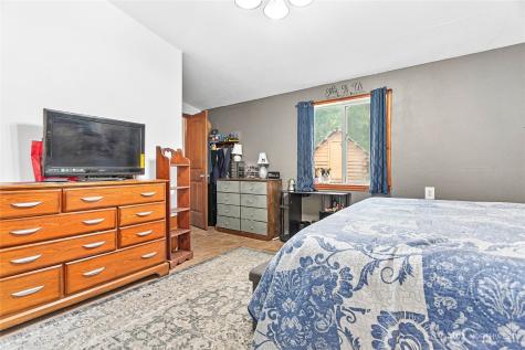 172 Sprague Valley Drive Maple Falls WA 98266