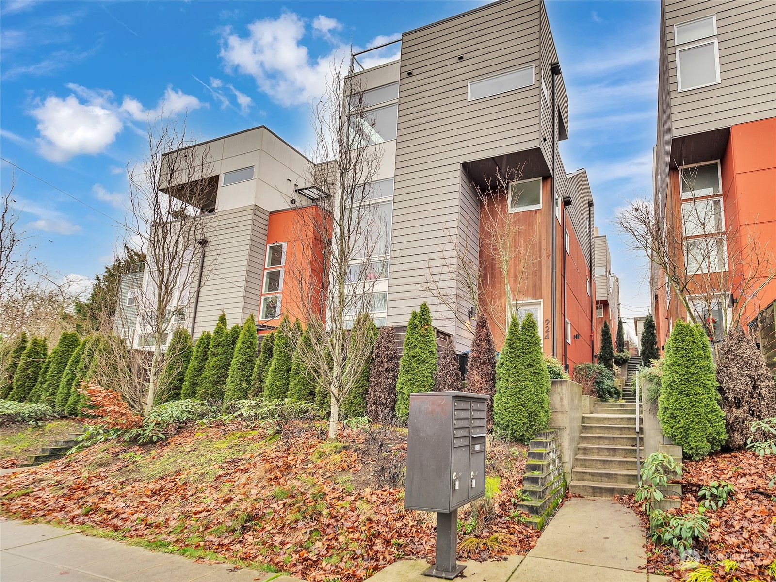 930 15th Avenue Seattle WA 98122
