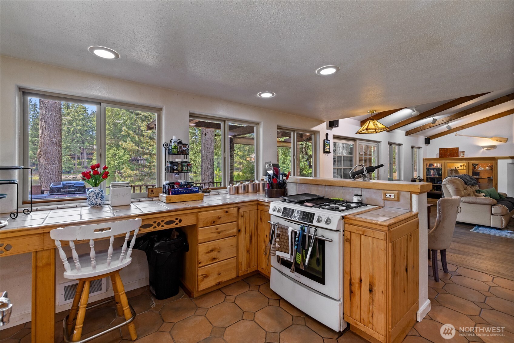 11102 Minterwood Drive NW Gig Harbor WA 98329