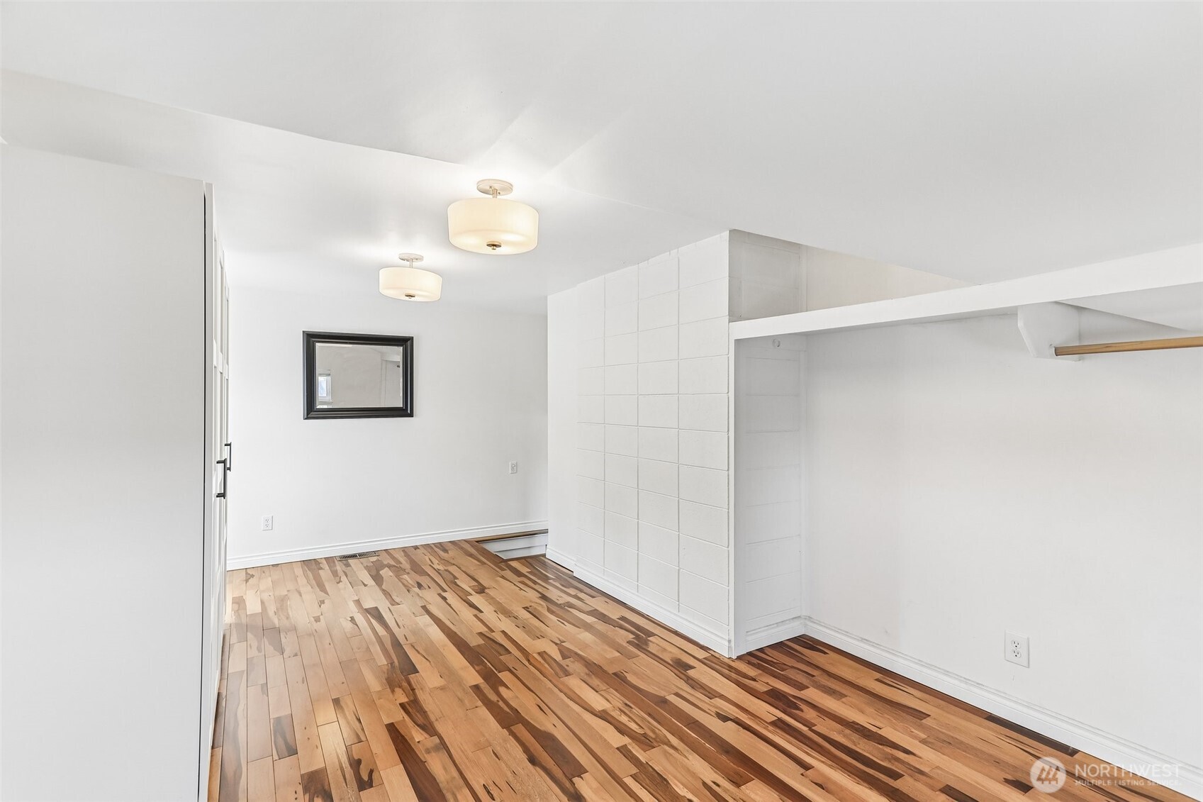 8613 42nd Avenue S Seattle WA 98118