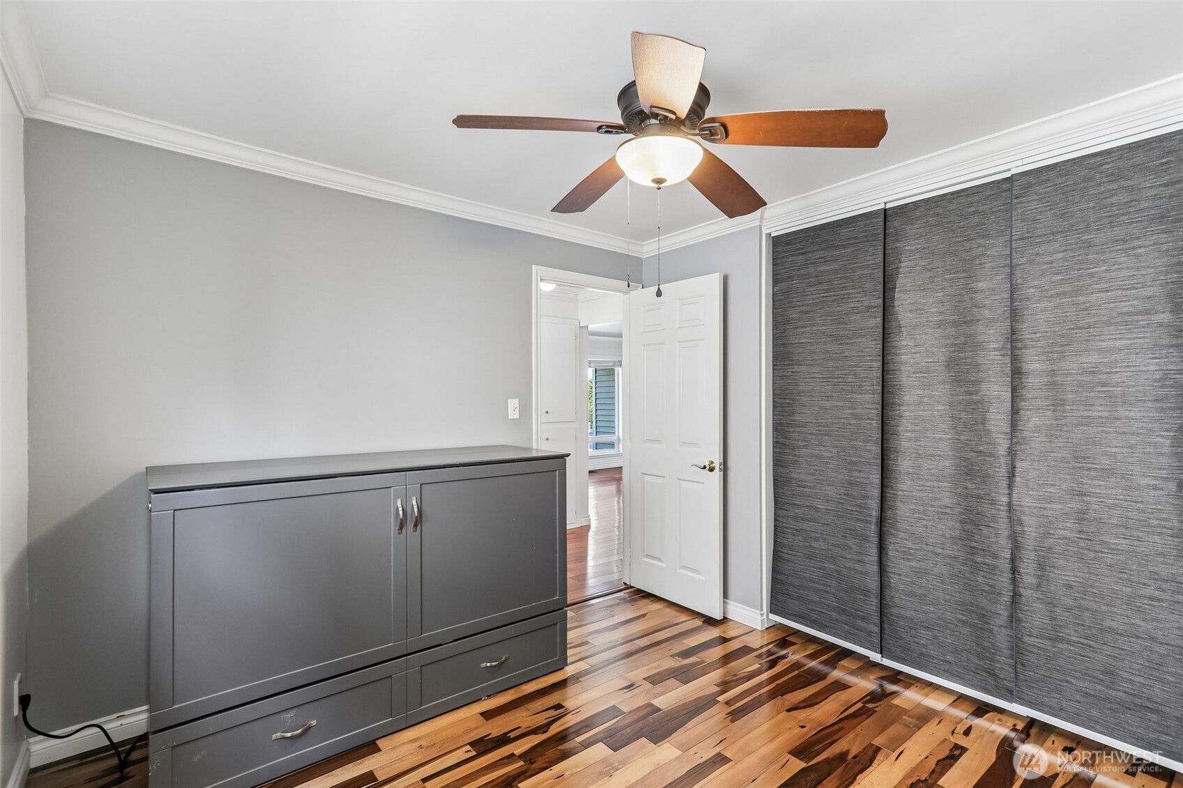 8613 42nd Avenue S Seattle WA 98118