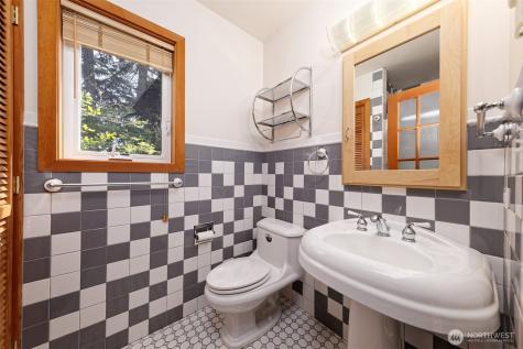 31 Spar Tree Drive Tahuya WA 98588