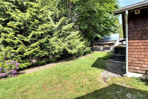 31 Spar Tree Drive Tahuya WA 98588