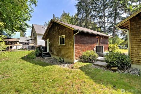 31 Spar Tree Drive Tahuya WA 98588
