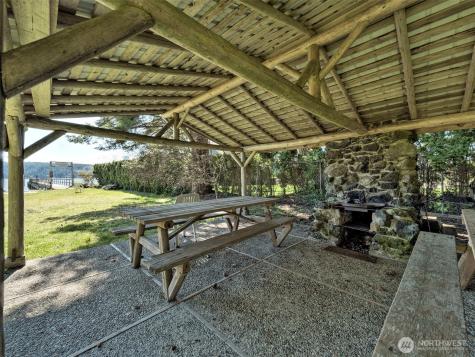 31 Spar Tree Drive Tahuya WA 98588