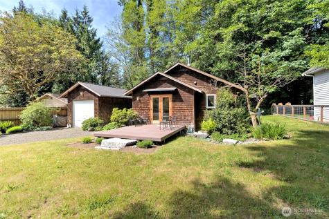 31 Spar Tree Drive Tahuya WA 98588