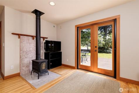 31 Spar Tree Drive Tahuya WA 98588