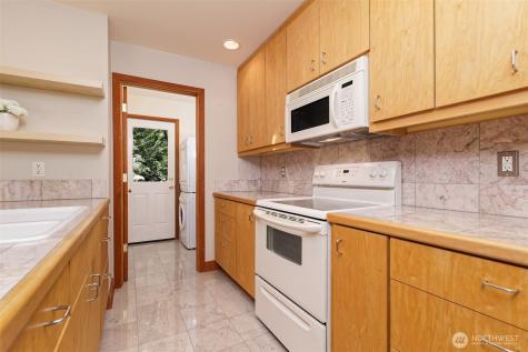 31 Spar Tree Drive Tahuya WA 98588