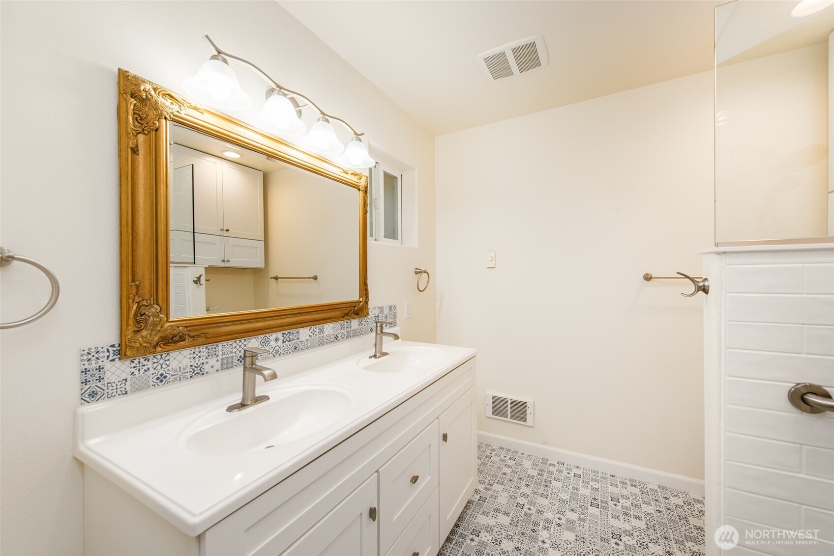 315 Dungeness Meadows Sequim WA 98382