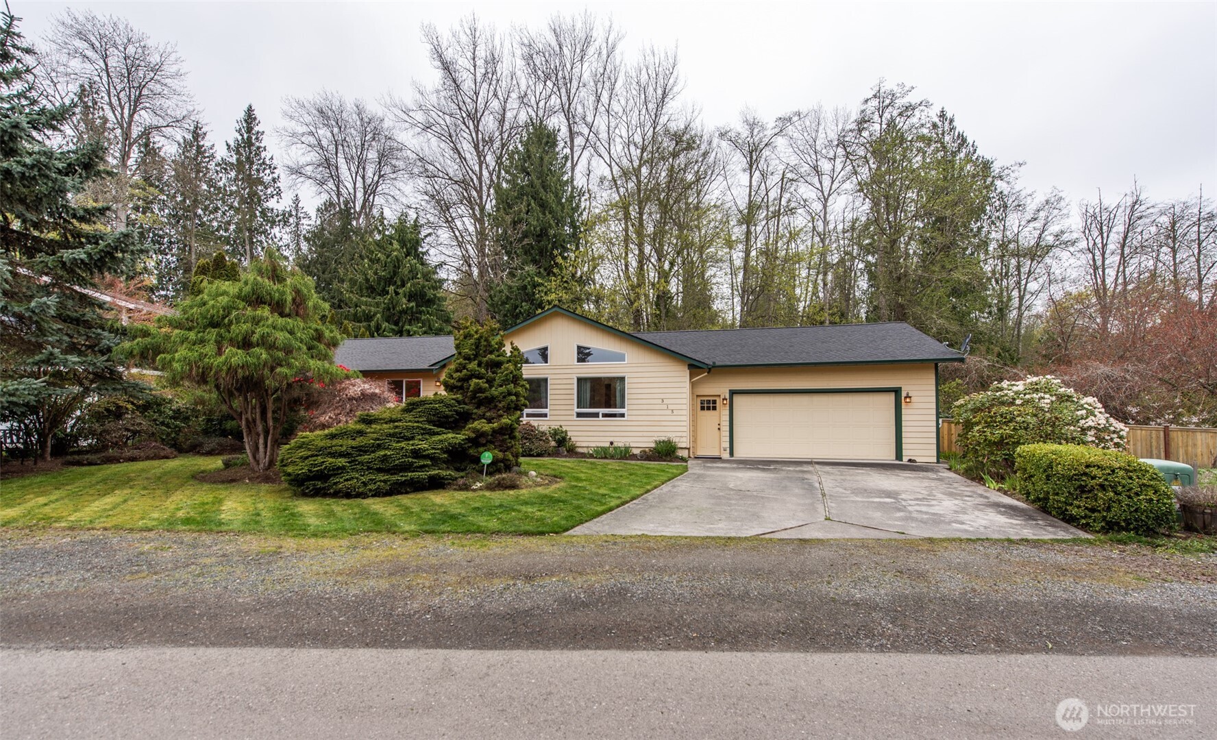 315 Dungeness Meadows Sequim WA 98382