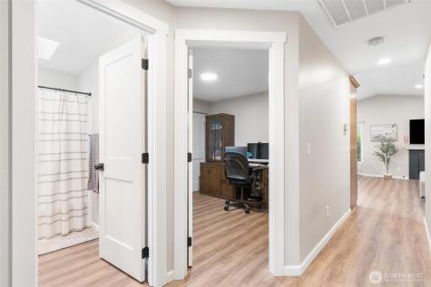 21910 SE 239th Street Maple Valley WA 98038