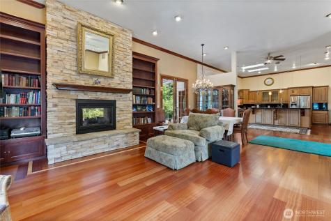 43103 Hilligoss Lane E Eatonville WA 98328