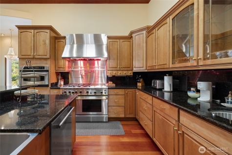 43103 Hilligoss Lane E Eatonville WA 98328